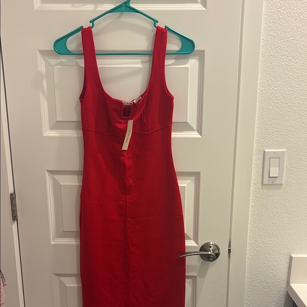 NWT Francesca Elegant Red Sleeveless Dress